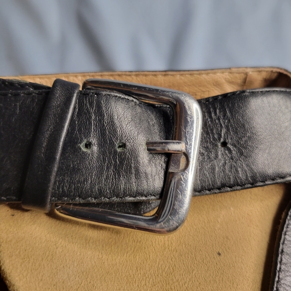 Vionic women's Cancun black leather woven wedge sandals - Picture 12 of 13